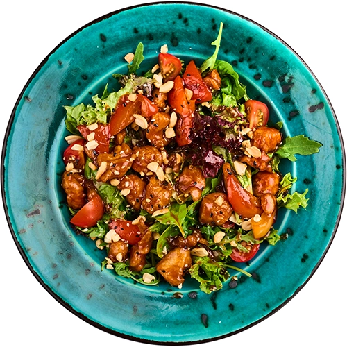 Тёплый салат с курицей